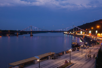 bridge kiev night lights