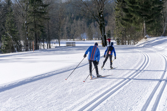 Groomed ski trails for cross country skiing with two cross-count