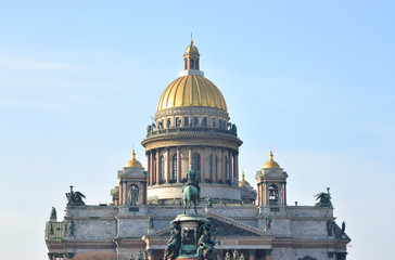 Obraz premium Saint Isaac's Cathedral in St.Petersburg.