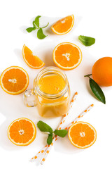 Slices of orange fruit and smoothie.