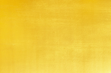 Shiny yellow leaf gold