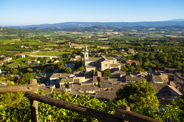 Fototapeta na wymiar Countryside landscape in Bonnieux in Provence France