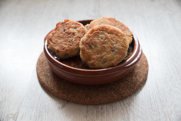 Fish cakes with herbs