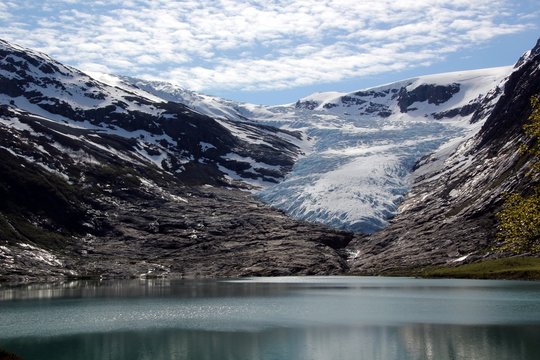 norwegen am svartisengletscher