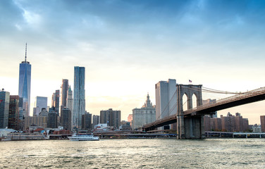 Fototapeta na wymiar Downtown Manhattan and Brooklyn Bridge panorama at dusk, New Yo