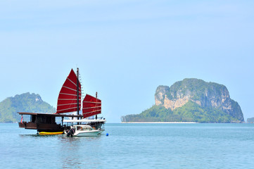 Fototapeta na wymiar Boat on the sea in Krabi Thailand