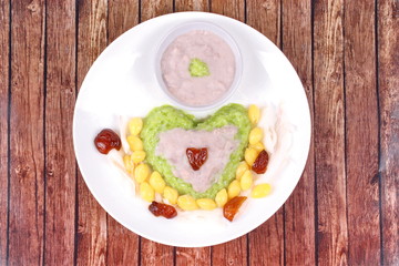 Neal ginkgo (Heart shape) for Chinese celebration and good life