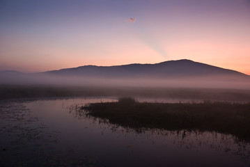 Obraz premium Tranquil morning at Cerknica lake in Slovenia