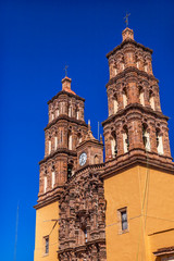 Fototapeta na wymiar Christmas Parroquia Dolores Hidalalgo Mexico