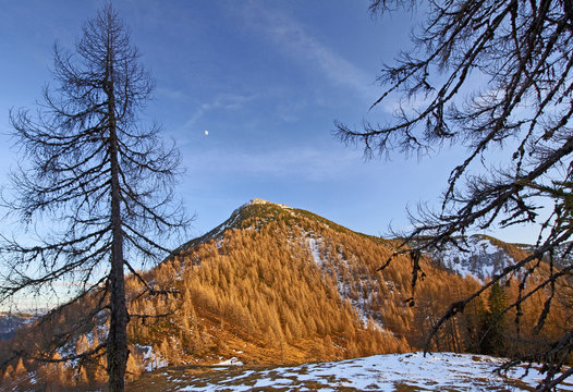 Fototapeta Ein Herbstfenster für den Lackenkogel