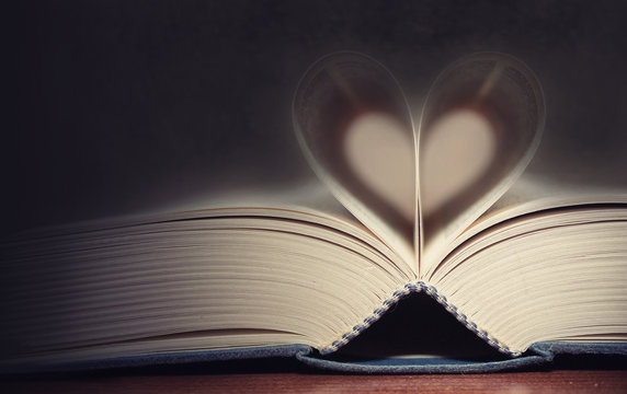 Un cuore fra le pagine di un libro