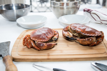 Preparing cooked crab