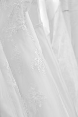 Fototapeta na wymiar Hochzeitskleider