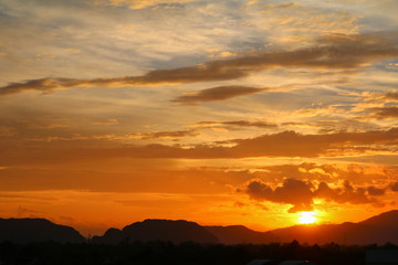 Fototapeta na wymiar Sunset in sky and cloud, beautiful colorful twilight time 