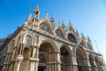 Fototapeta na wymiar St. Marks Cathedral in Venice