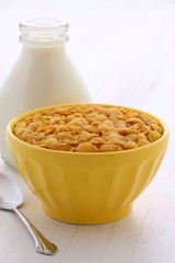 Healthy corn flakes breakfast