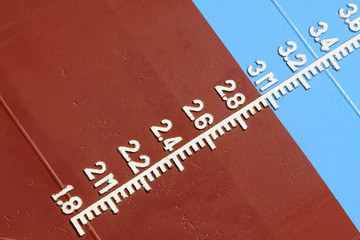 plimsoll mark on the ship