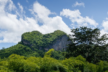 Obraz premium Amazing green heart nature mountain, Ban Ta Khun, Suratthani, Thailand
