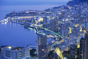 Fototapeta na wymiar モナコの夜景