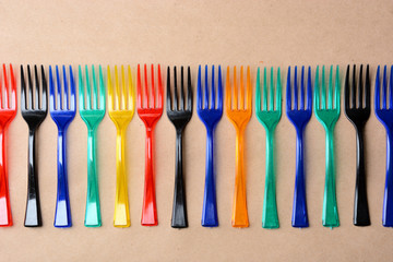 color plastic forks