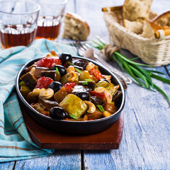 Steamed vegetables with olives