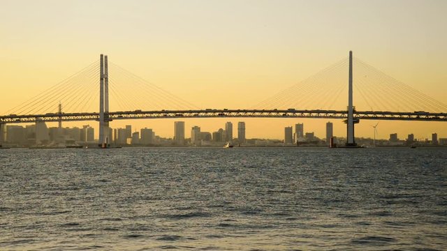 Yokohama Bay Bridge - 夕焼けと横浜ベイブリッジ