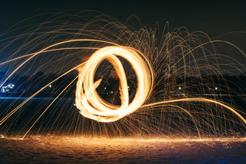 Long exposure photography with the fire ball