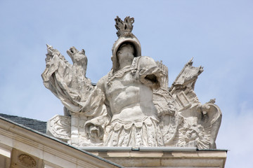 Fototapeta na wymiar Guerrier, statue placée en haut du Palais des Ducs (Dijon, Bourgogne, France)