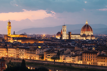 Fototapeta na wymiar Beautiful view of Florence in sunset