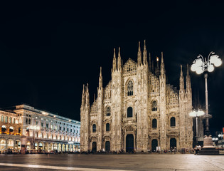 Fototapeta na wymiar Milan Duomo cathedral church
