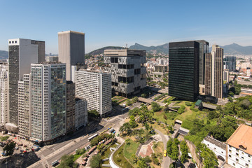 Obraz premium Widok z lotu ptaka na budynki biznesowe w centrum miasta Rio de Janeiro