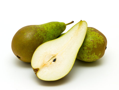Ripe appetizing pears isolated