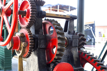 The mechanism of the large gear of old steam engine 
