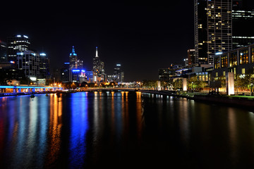 Fototapeta na wymiar Veduta di Melbourne Australia di sera