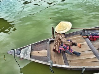 vietnam hoi an boat