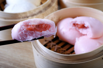 Heart shape streamed Chinese buns, Dim Sum for valentine days