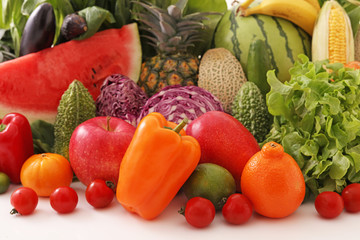 新鮮な野菜と果物　
