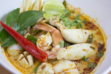 Tom yum noodle