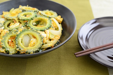 沖縄料理　ゴーヤチャンプルー