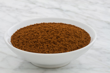 ground cinnamon