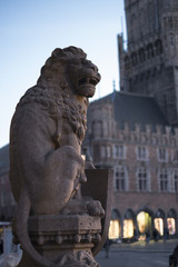 Buste lion