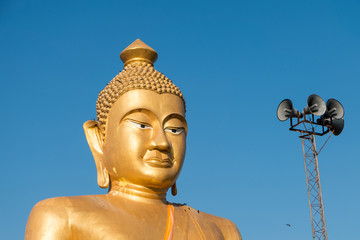 Close-up,The huge golden Buddha at khao kiaw temple in ratchabur