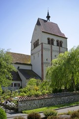 Fototapeta na wymiar Die Klosterkirche St. Maria und Markus auf der Gemueseinsel Reichenau am Bodensee, Baden-Wuerttemberg, Deutschland, Europa