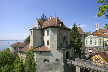 Naklejka premium Die Burg, altes Schloss in Meersburg, Baden-Wuerttemberg, Deutschland, Europa