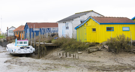 Naklejka premium Les cabanes ostréicoles