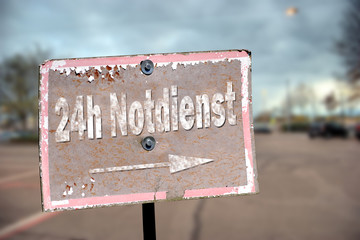 Schild 203 - 24h Notdienst