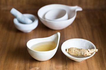 Ginseng root and tea