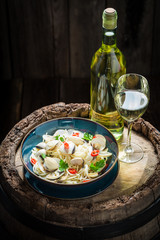 Spaghetti Vongole made of clams with white wine