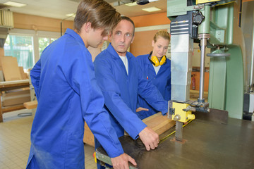 Obraz premium demonstrating a cut