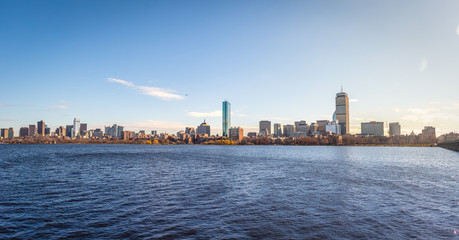 Fototapeta premium Boston skyline and Charles River seen from Cambridge - Massachusetts, USA